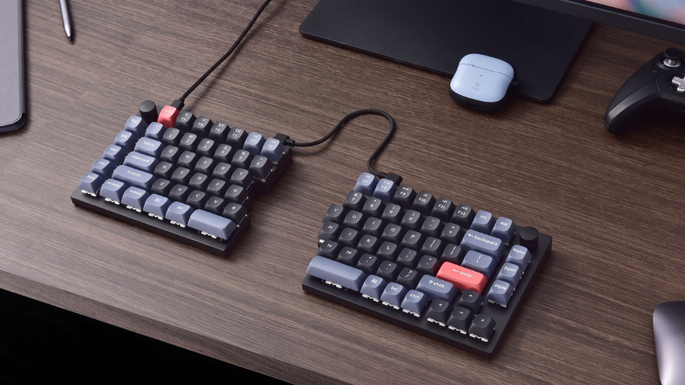 Keychron Q11 split layout mechanical keyboard for programmers in a premium CNC aluminum chassis.
